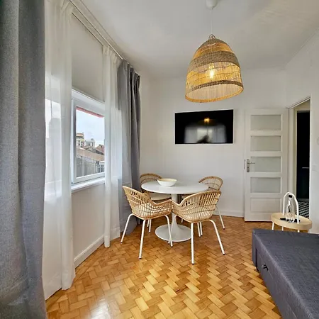 Apartment Lm Art *