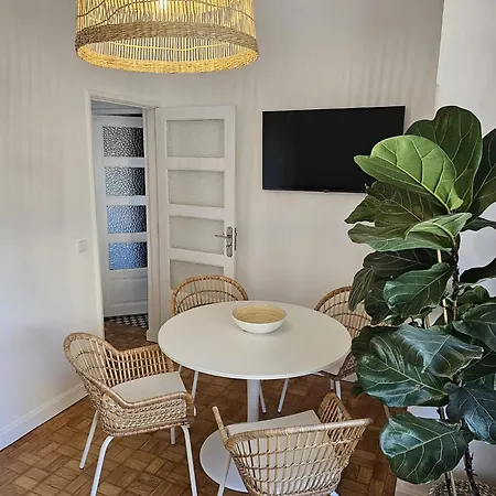 Apartment Lm Art